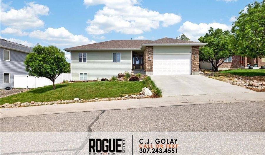 6041 S Spruce St, Casper, WY 82601 - 5 Beds, 4 Bath