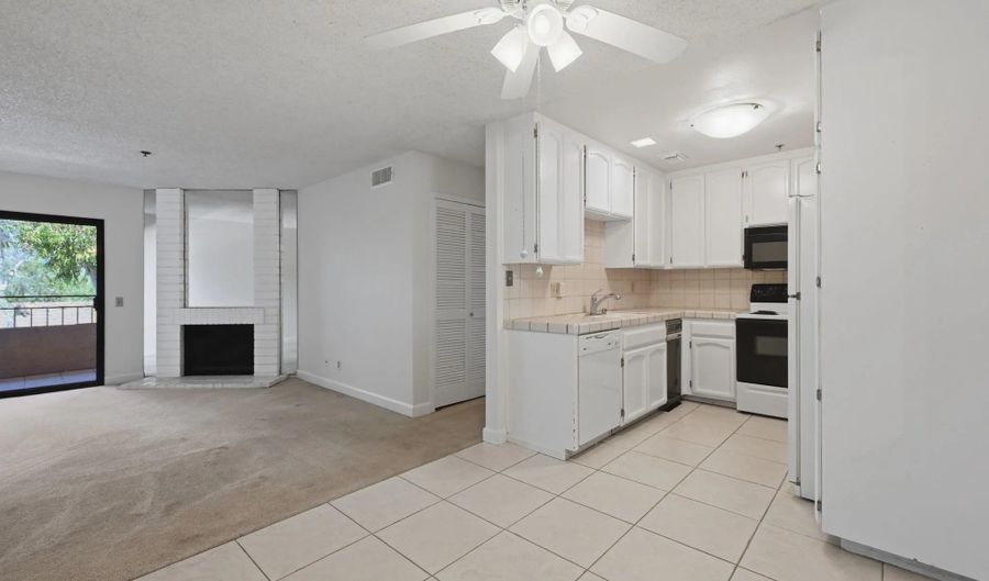 5649 Lake Park 301, La Mesa, CA 91942 - 2 Beds, 2 Bath