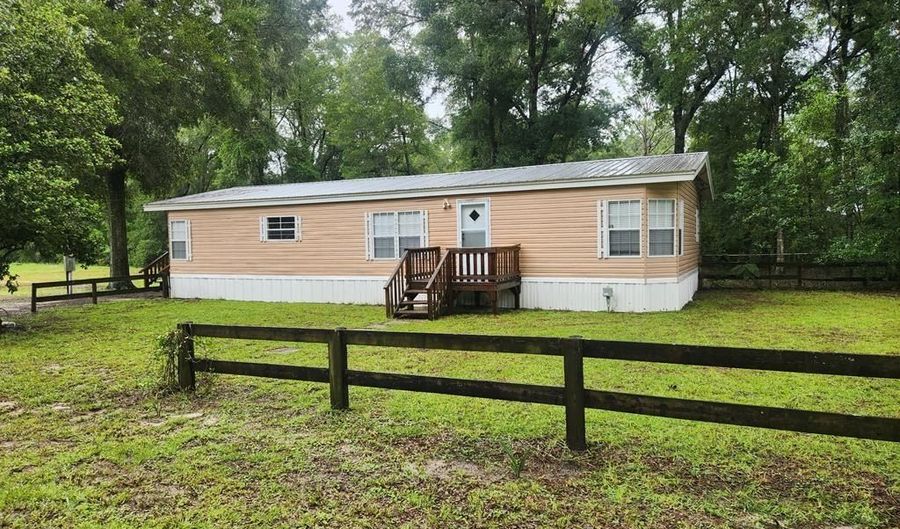 1182 NW 27th Ter, Bell, FL 32619 - 3 Beds, 2 Bath