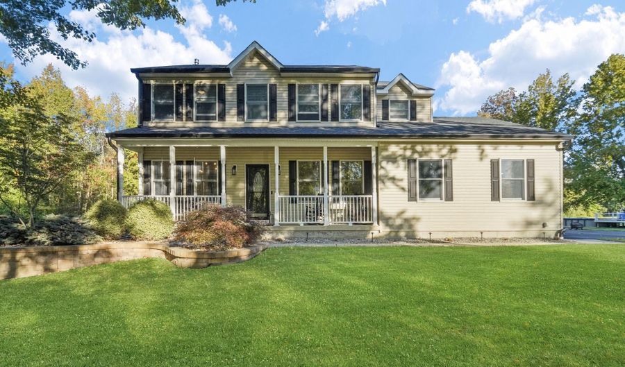 9 WOODFIELD Ln, Allentown, NJ 08501 - 4 Beds, 3 Bath