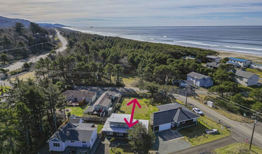 8755 LAKE St, Rockaway Beach, OR 97136 - 3 Beds, 1 Bath