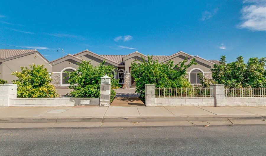 1101 S 4TH St, Avondale, AZ 85323 - 10 Beds, 7 Bath