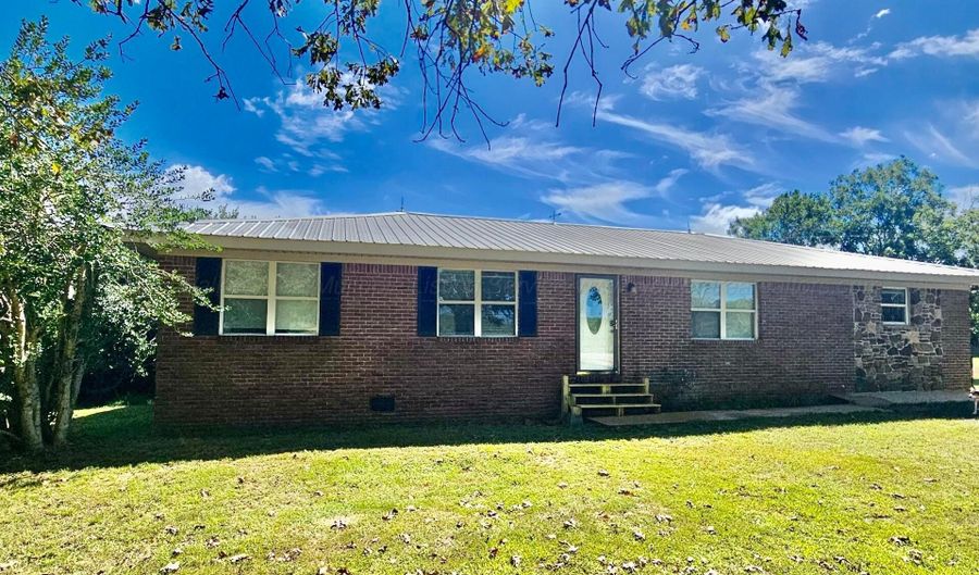 21550 CO RD 41, Addison, AL 35540 - 4 Beds, 2 Bath