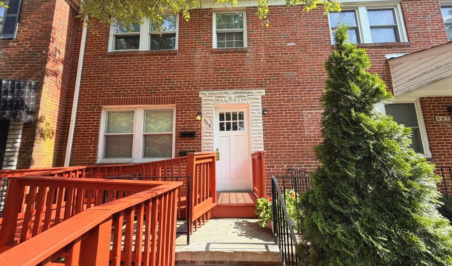 909 E LAKE Ave 1, Baltimore, MD 21212 - 1 Beds, 1 Bath