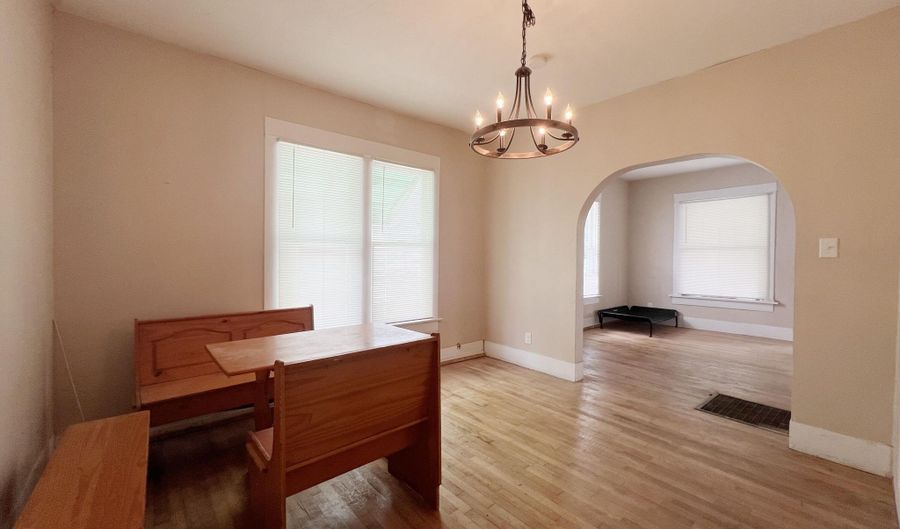 513 S Seneca Ave, Bartlesville, OK 74003 - 2 Beds, 1 Bath