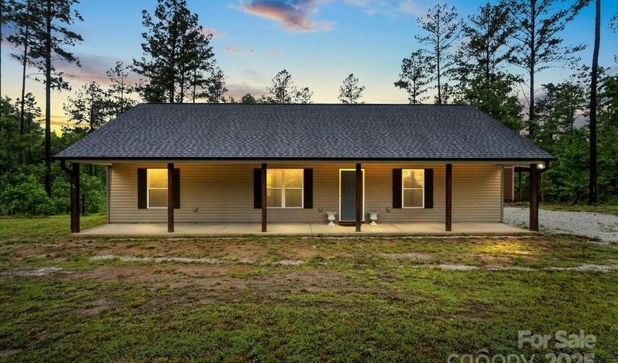 200 Mosley Rd, Blacksburg, SC 29702 - 3 Beds, 2 Bath