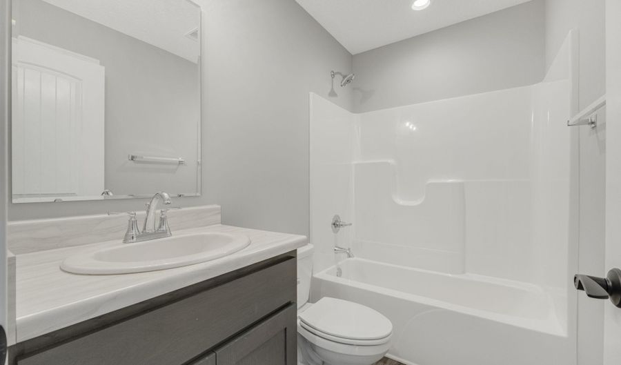 5165 Greyson Heights Dr, Auburn, IN 46706 - 3 Beds, 2 Bath