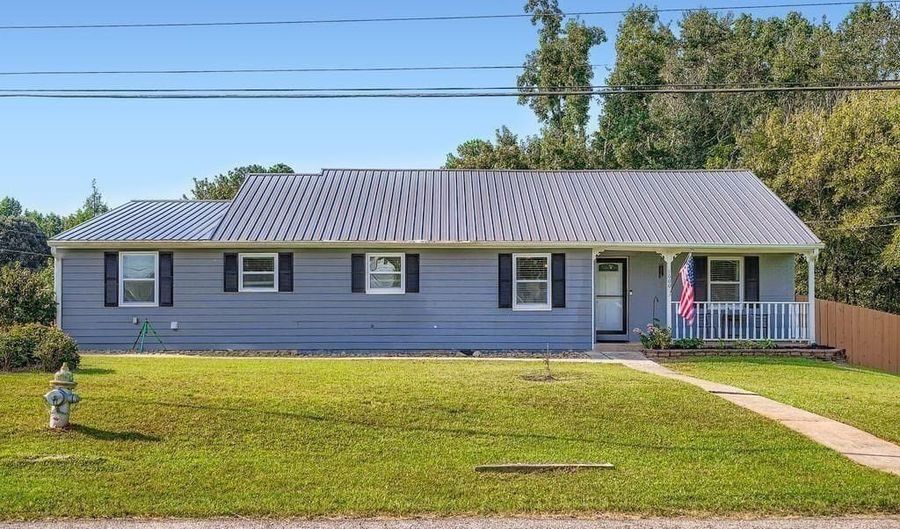 1600 Steeple Chase Rd, Auburn, GA 30011 - 3 Beds, 2 Bath