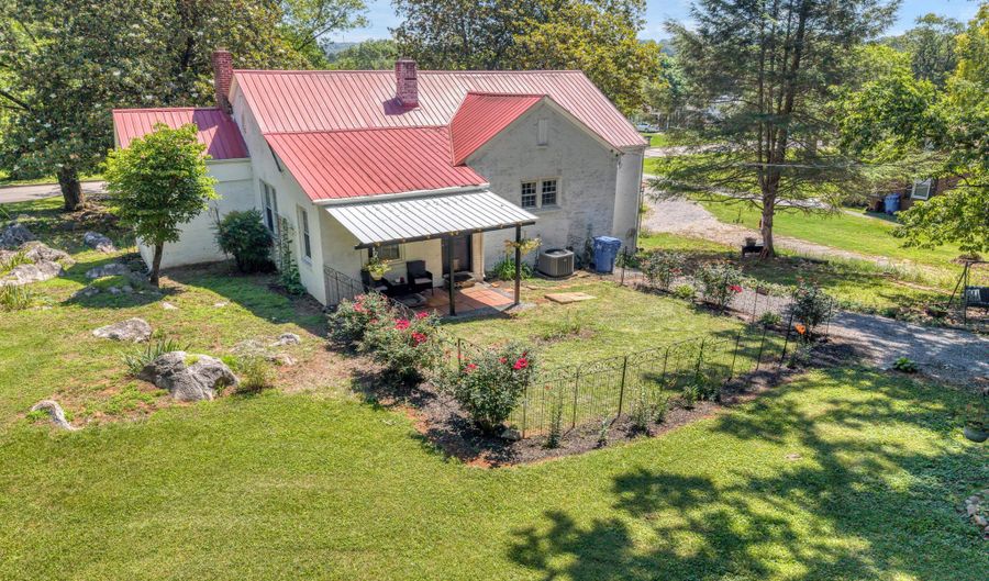 403 Rose Ave, Alcoa, TN 37701 - 3 Beds, 1 Bath
