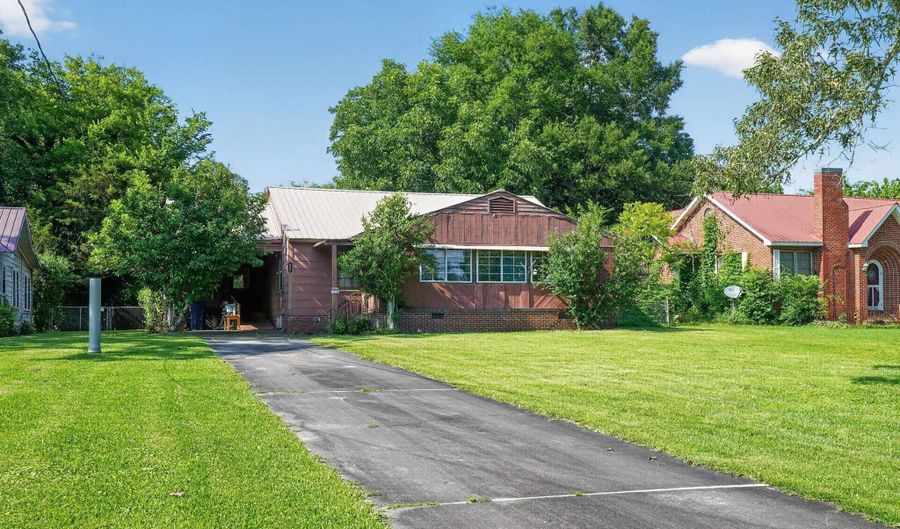 321 Gaines St SW, Attalla, AL 35954 - 3 Beds, 2 Bath