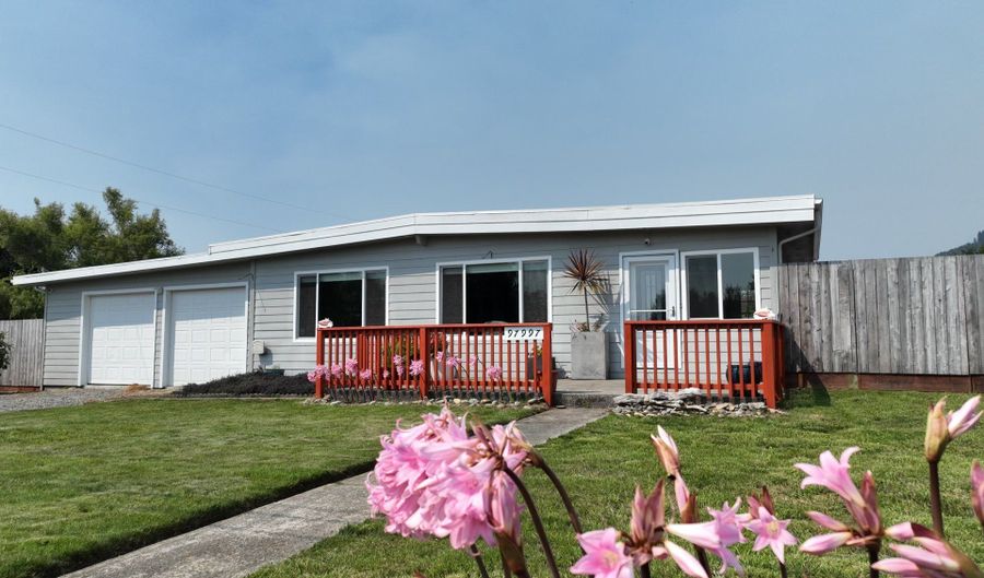 97997 OLSEN Ln, Brookings, OR 97415 - 3 Beds, 2 Bath