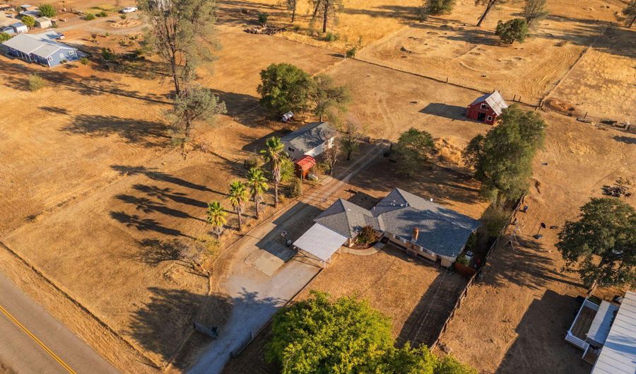 17297 Lassen Ave, Anderson, CA 96007 - 3 Beds, 2 Bath