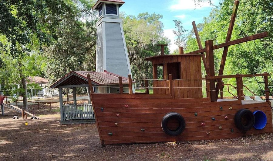 45 Holbrook Dr, Beaufort, SC 29902 - 3 Beds, 2 Bath
