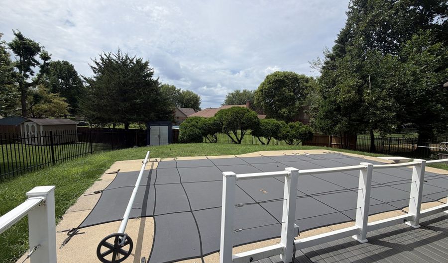 1381 Secretariat Ln, Indianapolis, IN 46217 - 3 Beds, 2 Bath