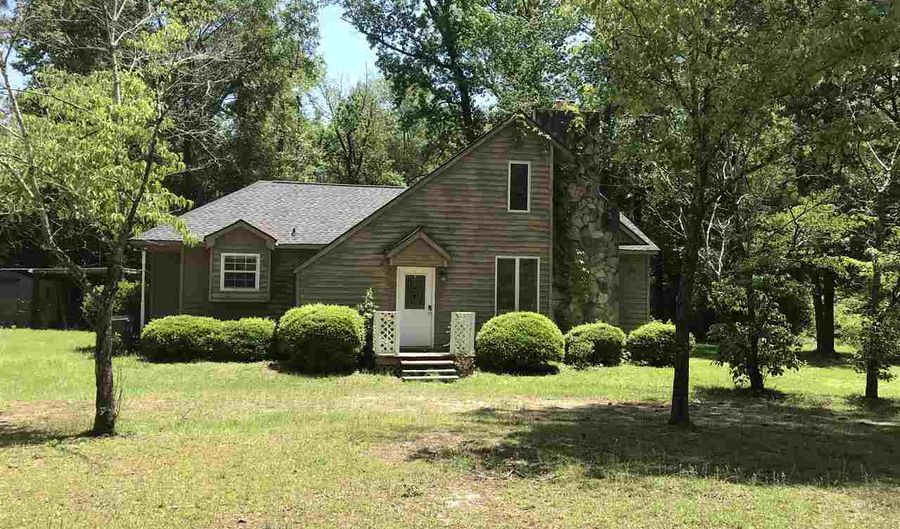 114 Miles Rd, Cochran, GA 31014 - 3 Beds, 2 Bath