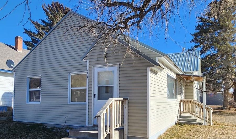 204 Grand Ave, Arco, ID 83213 - 2 Beds, 1 Bath