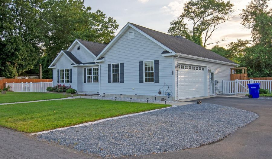 54 MINNER St, Houston, DE 19954 - 3 Beds, 3 Bath