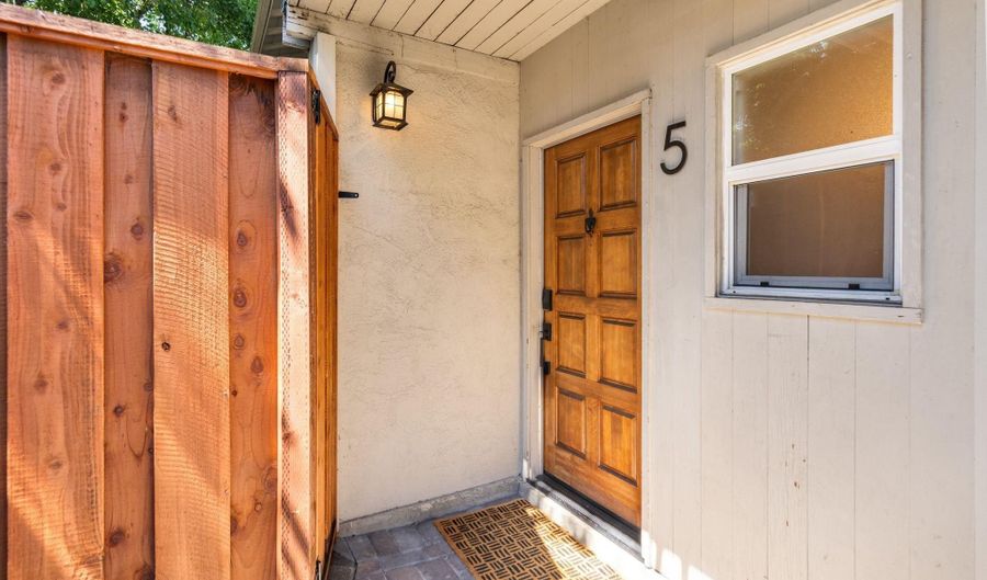 1470 Danville Blvd 5, Alamo, CA 94507 - 2 Beds, 1 Bath