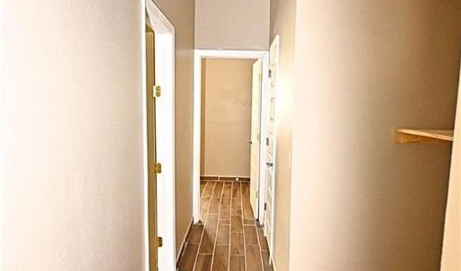 834 S 13th St, Alamo, TX 78516 - 4 Beds, 3 Bath