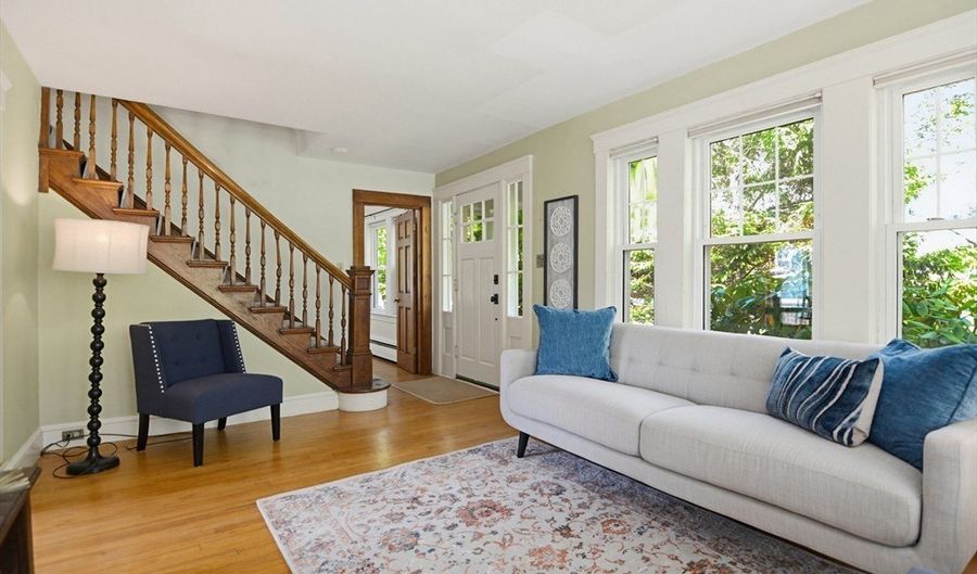 68 Main St, Acton, MA 01720 - 3 Beds, 2 Bath