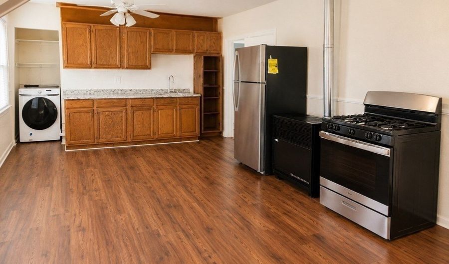28 Richmond St, Blackstone, MA 01504 - 9 Beds, 3 Bath