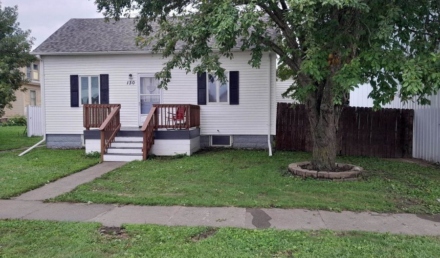 130 Dakota St, Akron, IA 51001 - 3 Beds, 1 Bath
