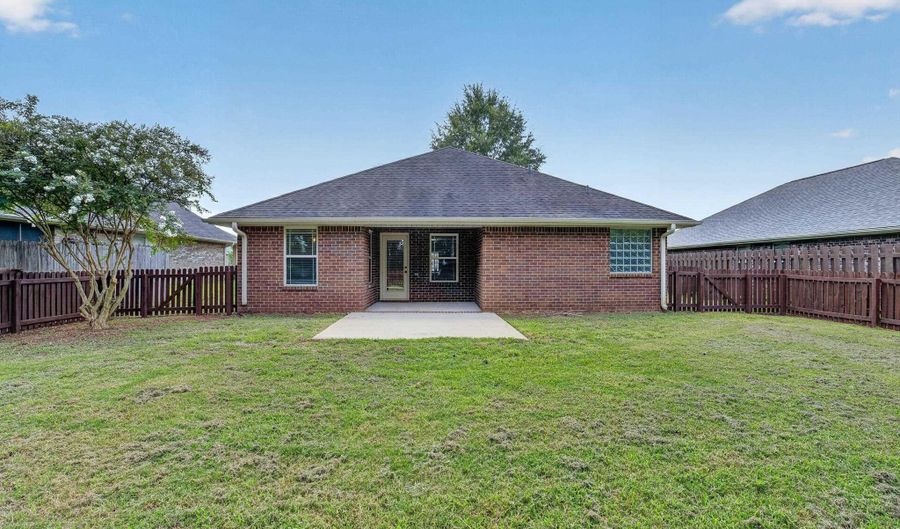 24697 Rolling Vista Dr, Athens, AL 35613 - 3 Beds, 2 Bath