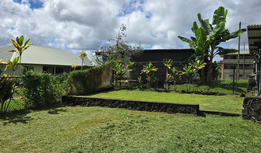 2133 KINOOLE St, Hilo, HI 96720 - 6 Beds, 2 Bath