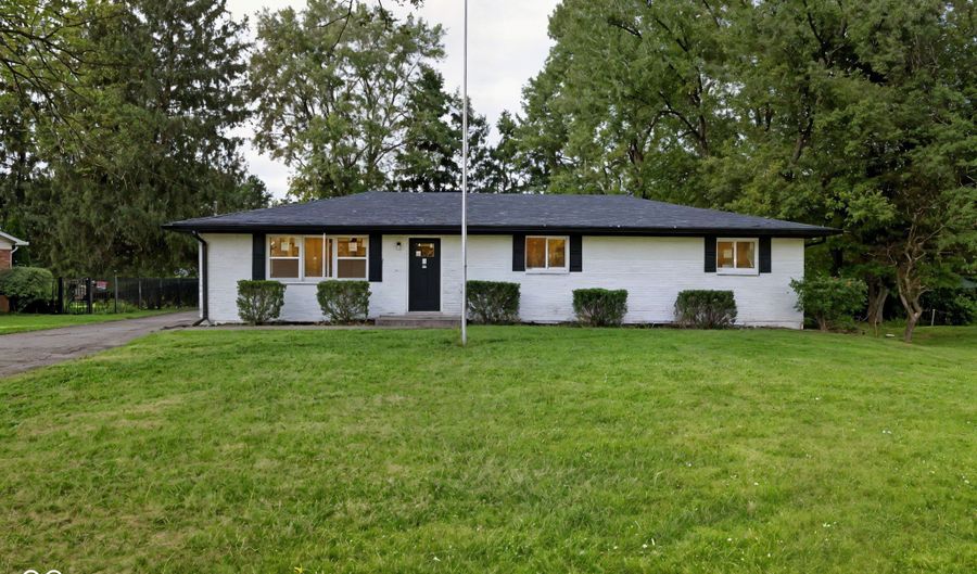 402 W Banta Rd, Indianapolis, IN 46217 - 3 Beds, 3 Bath