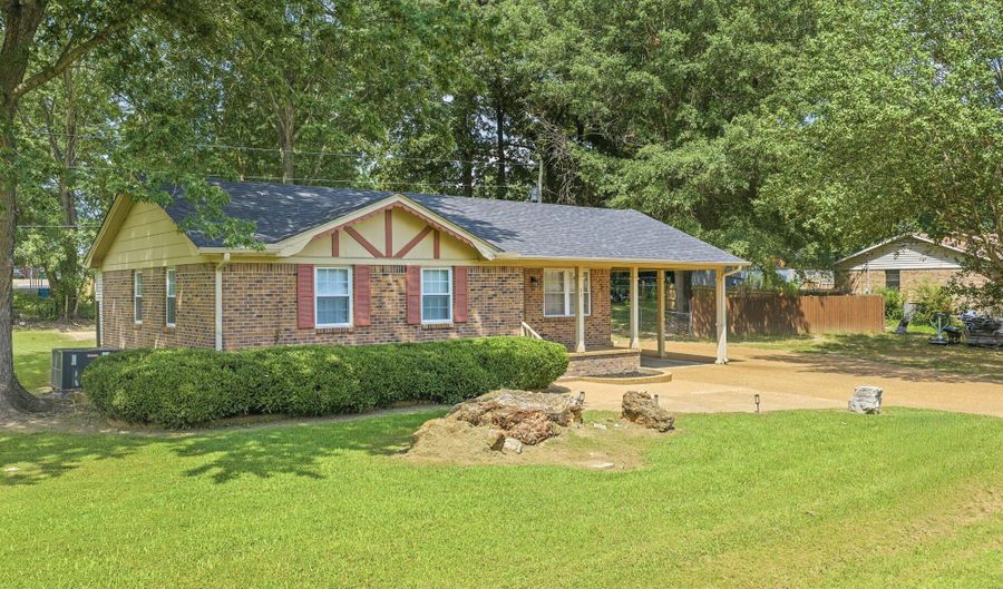 71 Tracy St, Bells, TN 38006 - 3 Beds, 1 Bath