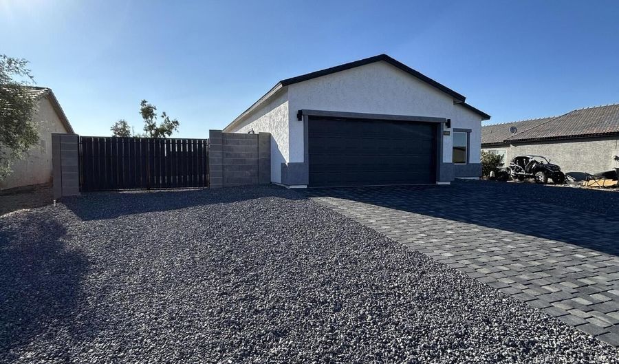 14860 S CAPISTRANO Rd, Arizona City, AZ 85123 - 3 Beds, 2 Bath