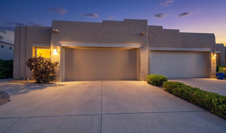 6412 Chaco Ridge Pl NE, Albuquerque, NM 87111 - 3 Beds, 2 Bath