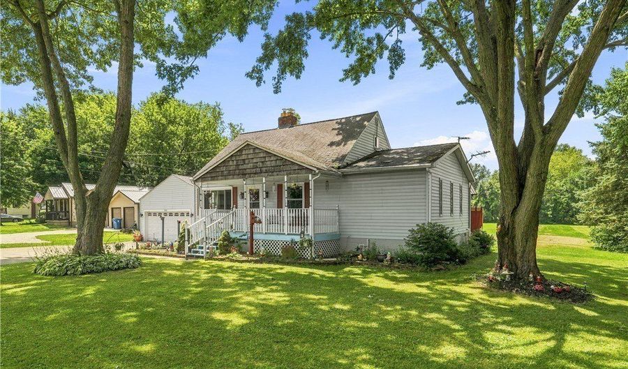 3310 Mayfair Rd, Akron, OH 44312 - 3 Beds, 2 Bath