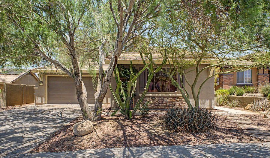 3642 W MAGELLAN Dr, Anthem, AZ 85086 - 5 Beds, 3 Bath
