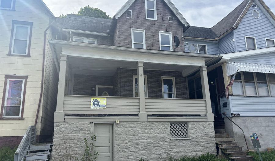 403 1st Ave, Altoona, PA 16602 - 3 Beds, 2 Bath