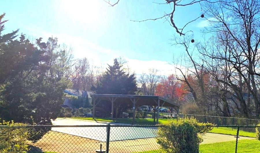 127 HAMPSTEAD Dr 127, Ambler, PA 19002 - 2 Beds, 3 Bath