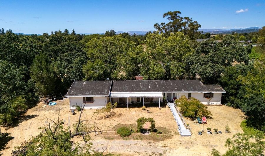 3291 Guerneville Rd, Santa Rosa, CA 95401 - 3 Beds, 2 Bath