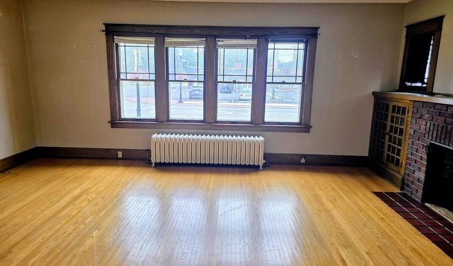 301 S Main St, Ada, OH 45810 - 3 Beds, null Bath