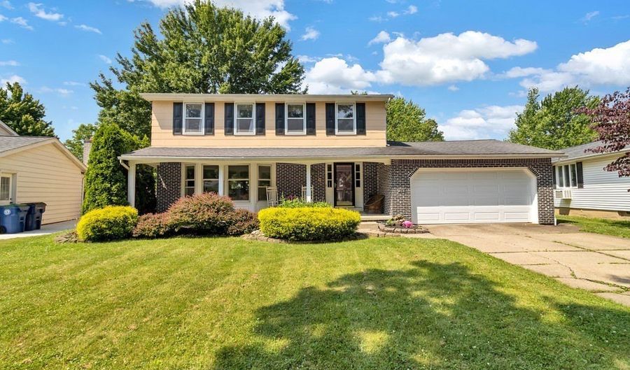 24 Rosewood Dr, Amherst, NY 14221 - 4 Beds, 3 Bath