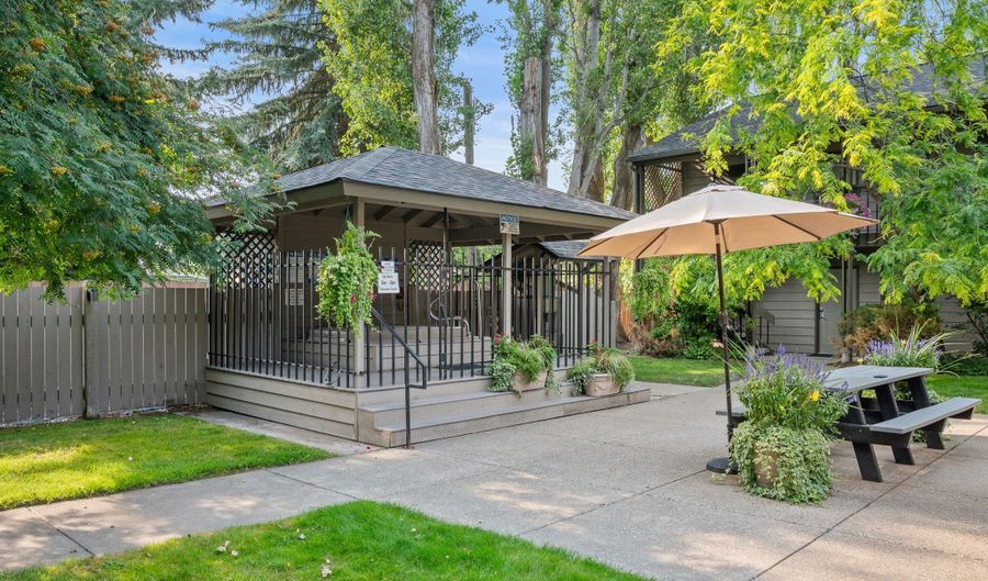 180 Vista Ln 140, Bigfork, MT 59911 - 1 Beds, 1 Bath