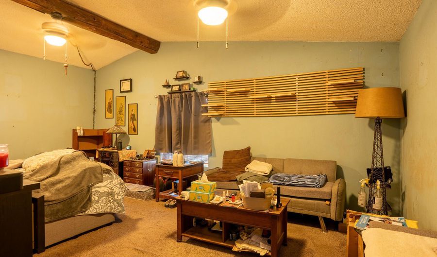 33235 S COLDWATER Rd, Black Canyon City, AZ 85324 - 4 Beds, 2 Bath