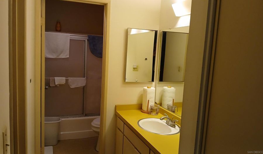1605 S Hotel Cir B111, San Diego, CA 92108 - 1 Beds, 1 Bath