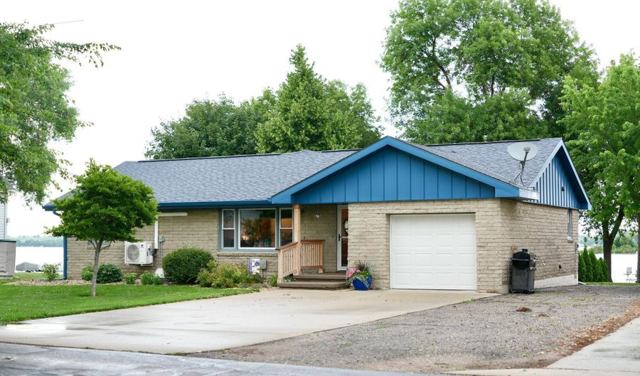 13942 Goose Isle Rd, Big Stone City, SD 57216 - 2 Beds, 2 Bath