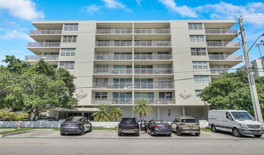 9500 W Bay Harbor Dr 7H, Bay Harbor Islands, FL 33154 - 1 Beds, 2 Bath