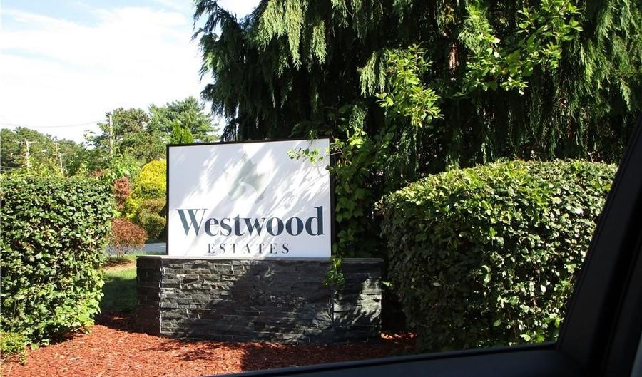 3 Lear Dr, Coventry, RI 02816 - 2 Beds, 2 Bath
