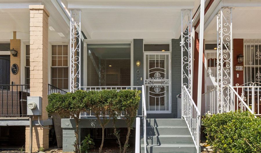 625 GRESHAM Pl NW, Washington, DC 20001 - 2 Beds, 3 Bath