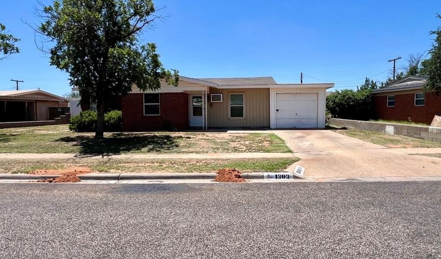 1303 Terrace Dr, Andrews, TX 79714 - 3 Beds, 2 Bath
