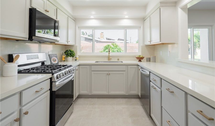 14314 De Alcala Dr, La Mirada, CA 90638 - 3 Beds, 2 Bath