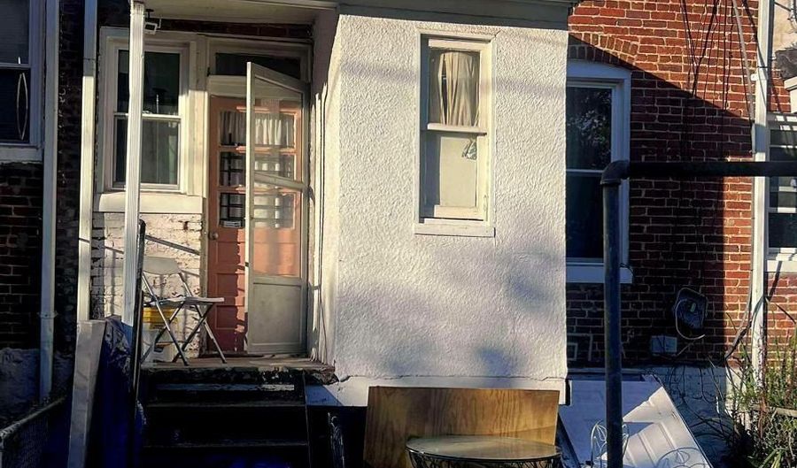 4239 SEIDEL Ave, Baltimore, MD 21206 - 3 Beds, 2 Bath