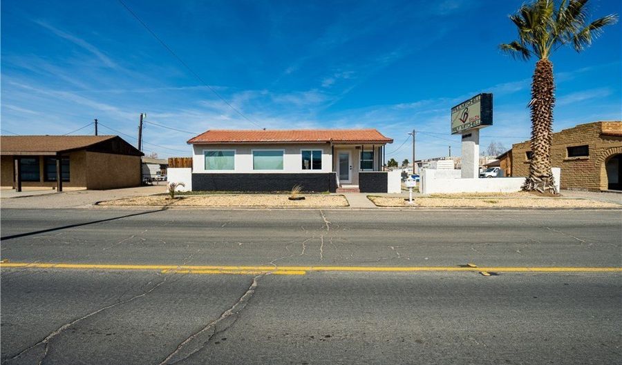 21948 US Highway 18, Apple Valley, CA 92307 - 0 Beds, 0 Bath